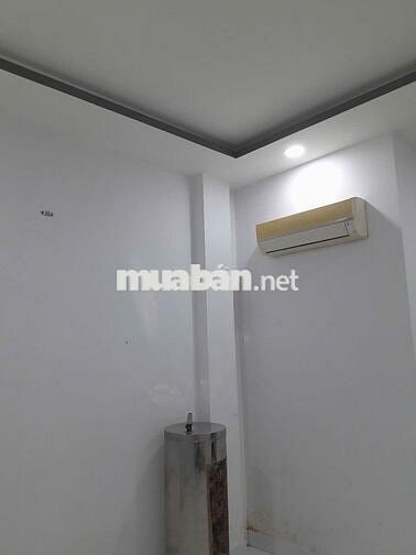 Cho thuê phòng mặt tiền Quốc lộ 13 giờ giấc tự do, gần ĐH Luật