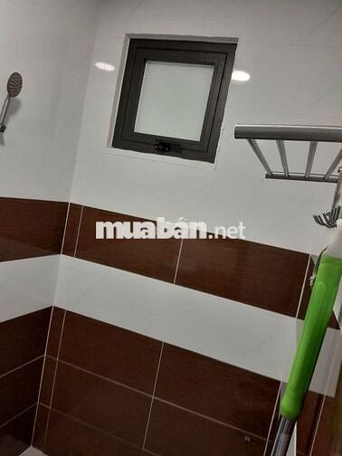 Cho thuê phòng mặt tiền Quốc lộ 13 giờ giấc tự do, gần ĐH Luật