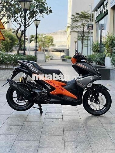 Yamaha NVX 2018 Phiên Bản Đặc Biệt Đen cam