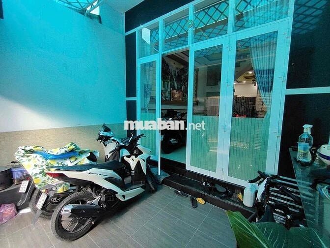 Chính Chủ Cần Bán Nhà 4 Tầng Q12, Hẻm Xe Hơi, DTSD 182.9m2