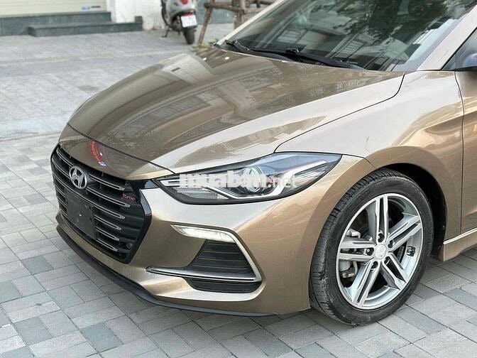 Elantra 2019 Sport 1.6T 80000 km