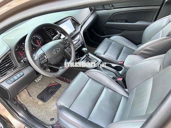 Elantra 2019 Sport 1.6T 80000 km