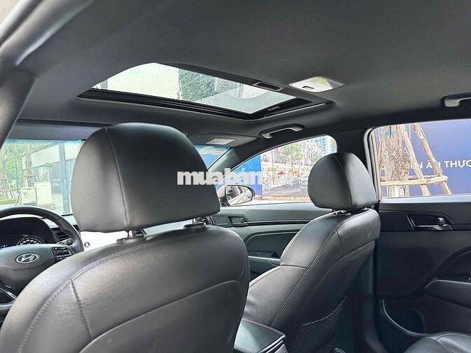 Elantra 2019 Sport 1.6T 80000 km