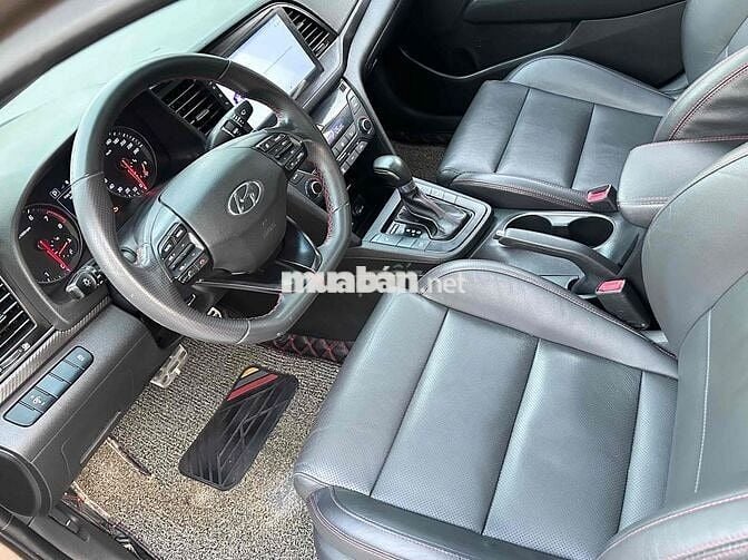 Hyundai Elantra 2019 1.6AT Sport - 80000 km
