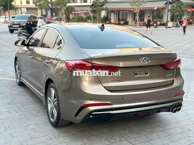 Hyundai Elantra 2019 1.6AT Sport - 80000 km
