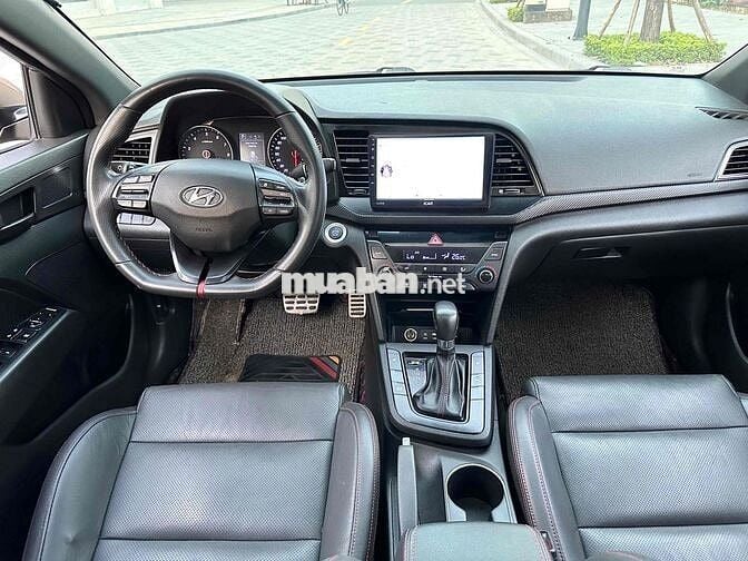Hyundai Elantra 2019 1.6AT Sport - 80000 km