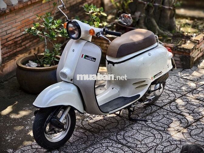 Em bán chiếc Honda Giorno 2 thì 50cc