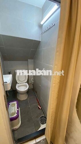 mặt tiền cư xá bắc hải Quận 10 - 4 tầng 3 phòng 3 wc + 14 Triệu/ tháng