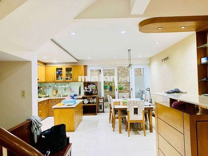 Nhà Phố 1 trệt 3 lầu Đường Nhất Chi Mai, DT: 6 x 25