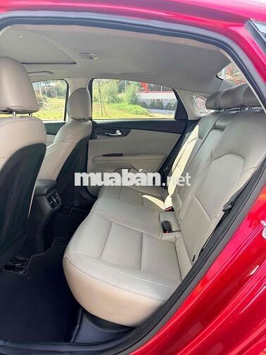 Kia Cerato 2018 1.6 AT Luxury