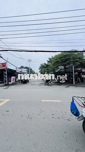 Đất Nguyễn Văn Tạo - Ngay trường QT Mỹ. Đường bàn cờ, dân cư đông.
