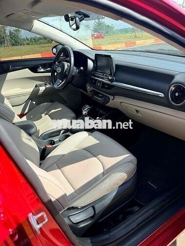 Kia Cerato 2018 1.6 AT Luxury