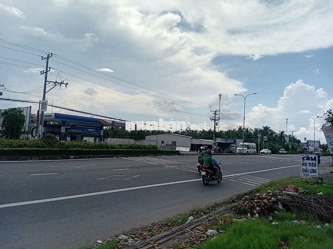 Bán đất MT Quốc lộ 1A, P2, Thị Xã.Cai Lậy,  Tiền Giang,  4200m