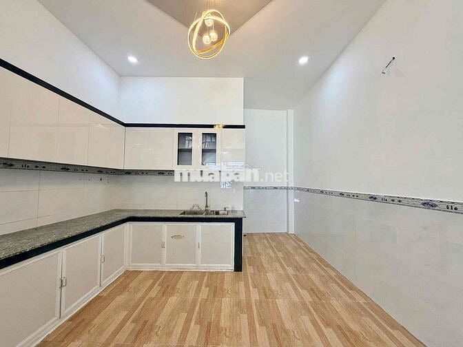 🟢Chủ gửi   Giá 2ty 390 thương lượng.  Tặng nội thất cơ bản  nhà đường