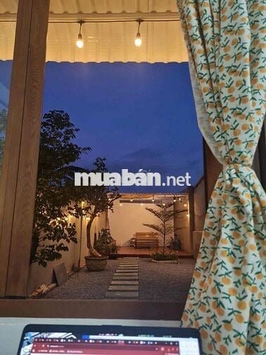 nhà vườn hiện đại. mới keng. tân hiệp Hóc Môn.