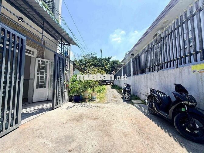 🟢Chủ gửi   Giá 2ty 390 thương lượng.  Tặng nội thất cơ bản  nhà đường