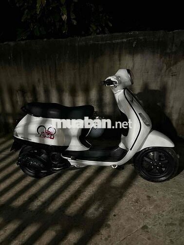 kẹt tiền cần bán vespa LX 125cc gtdd