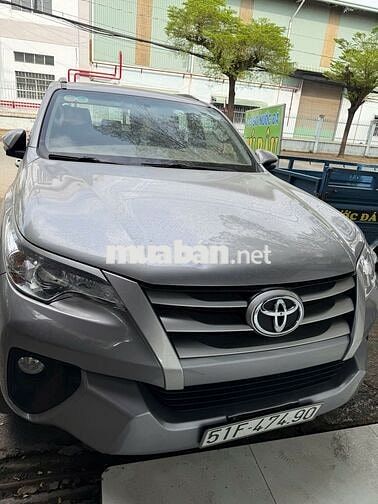 Toyota Fortuner 2017 Bạc