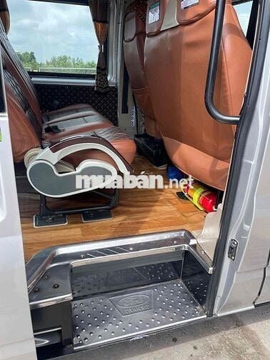 Ford Transit 2018. chính chủ chuyên hợp đồng