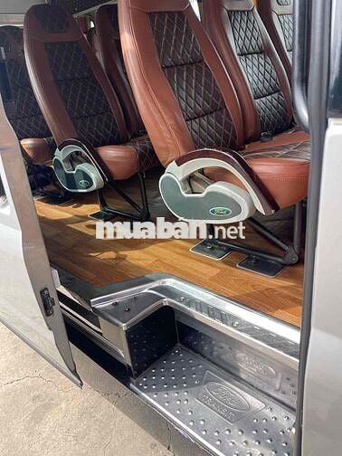 Ford Transit 2018. chính chủ chuyên hợp đồng