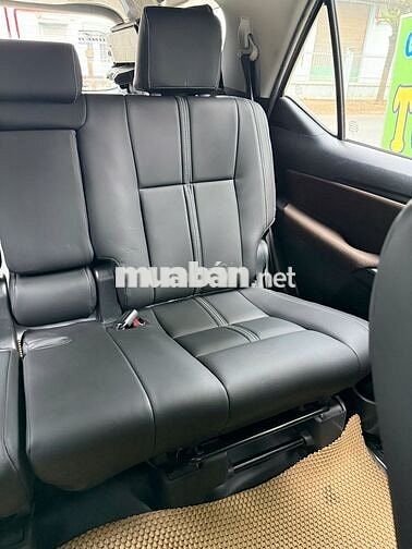 Toyota Fortuner 2017 Bạc
