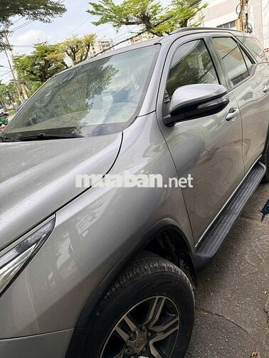 Toyota Fortuner 2017 Bạc