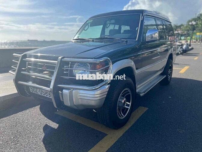 Mitsubishi Pajero 2006 V33VH sản xuất riêng APEC