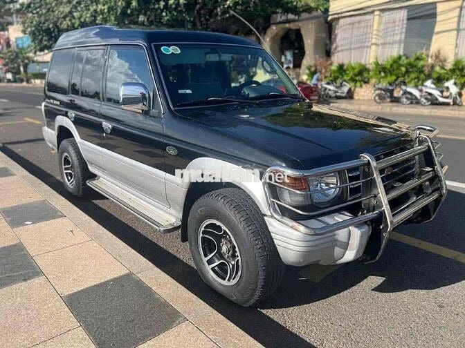 Mitsubishi Pajero 2006 V33VH sản xuất riêng APEC
