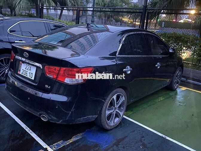 Kia Forte SLI số tự động màu đen