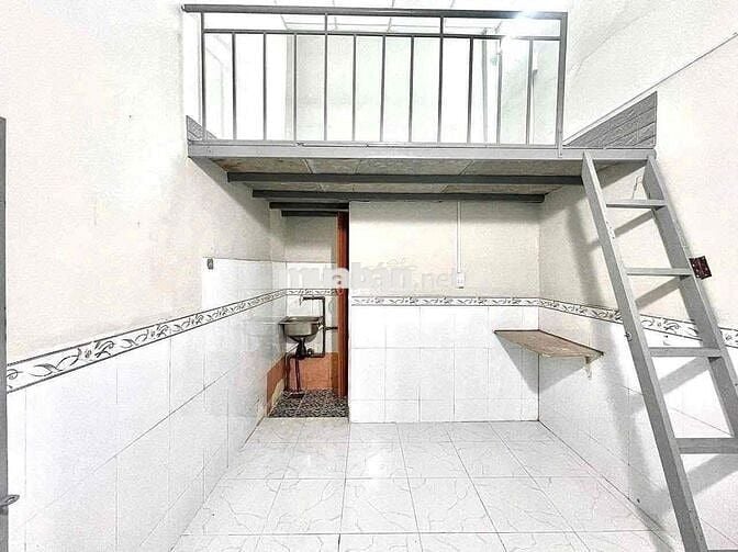 108 trân tấn, ngay tân phú đại học công thương 2,3 tr