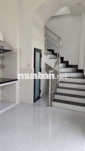 Nhà nhỏ view đẹp rộng rãi thoáng mát