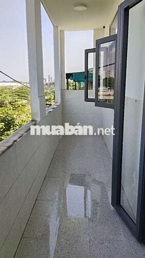 Nhà nhỏ view đẹp rộng rãi thoáng mát