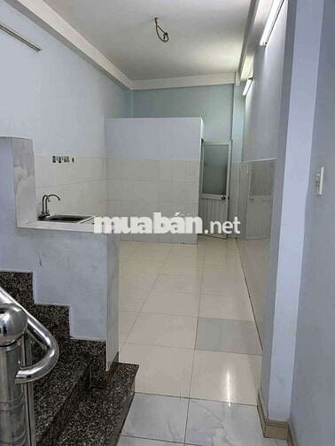 Cho thuê nhà gần mt Nhật Tảo p4 quận 10