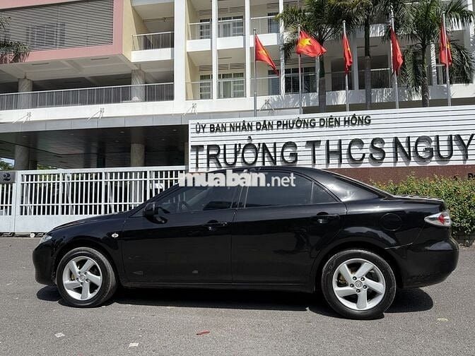 Cần bán Mazda-6 2.0 MT xe rất đẹp máy êm lạnh buốt