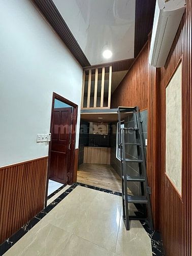 Cho thuê nhà mặt tiền Nguyễn Tiểu La , P.5, Q.10 giá 15tr