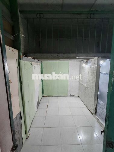 Phòng trọ 15m2 có gác , đường Lũy Bán Bích