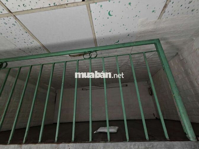 Phòng trọ 15m2 có gác , đường Lũy Bán Bích