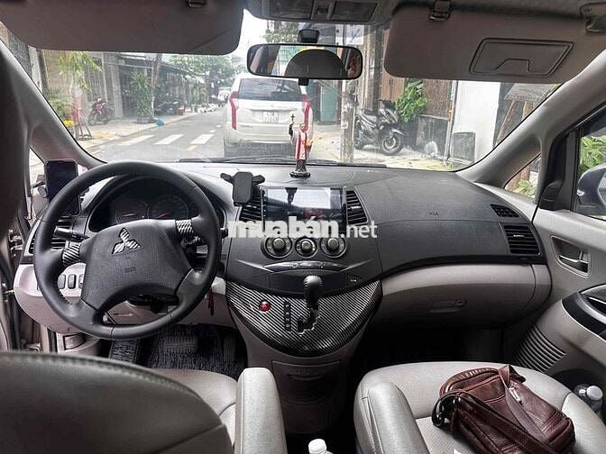 Mitsubishi Grandis 2006 2.4 AT - 170695 km