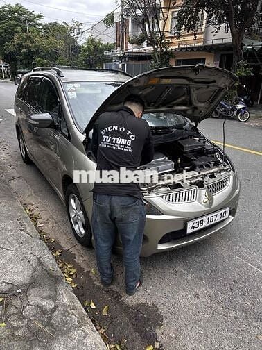 Mitsubishi Grandis 2006 2.4 AT - 170695 km