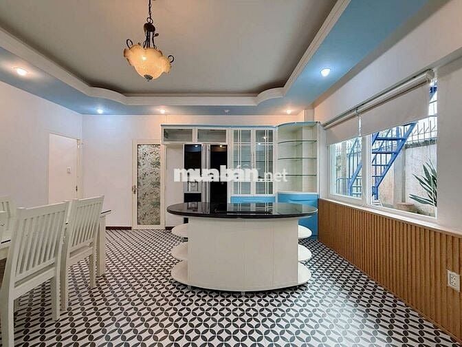 Cho thuê căn hộ mới, rộng, gần biển Mân Thái, Đà Nẵng