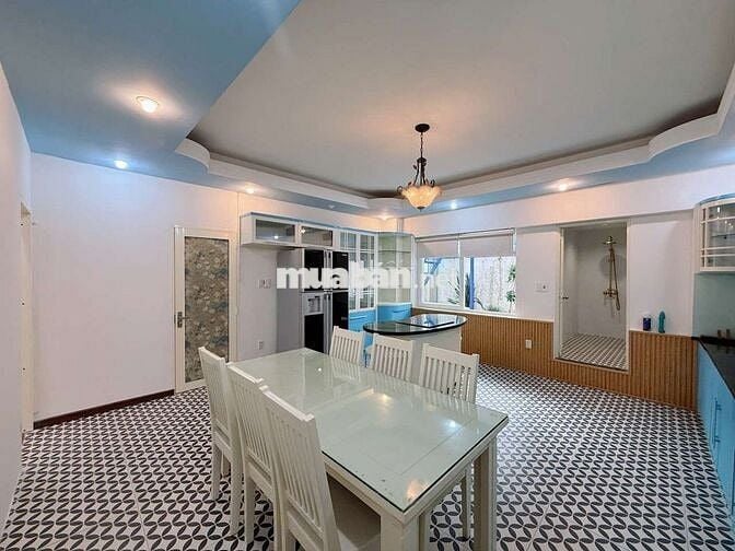 Cho thuê căn hộ mới, rộng, gần biển Mân Thái, Đà Nẵng