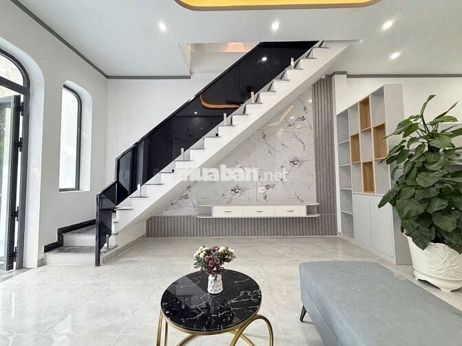 NHÀ MỚI XÂY KHÔNG Ở CẦN NHƯỢNG LẠI