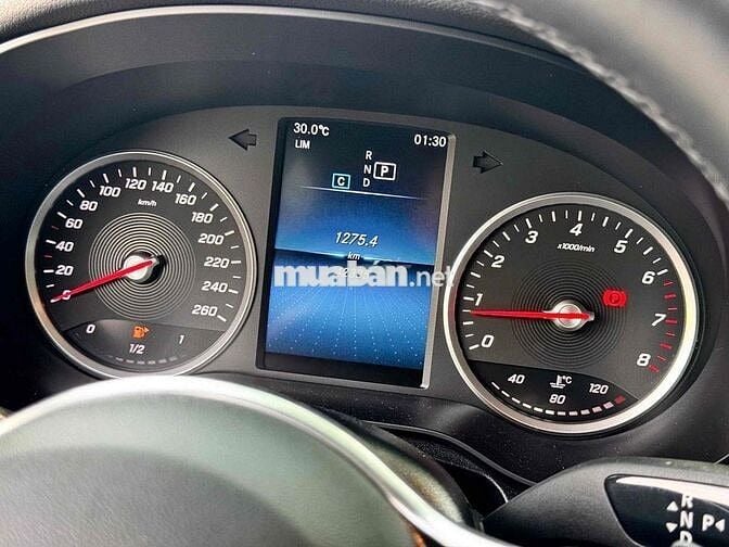 Mercedes Benz GLC 2021 200 - 40000 km