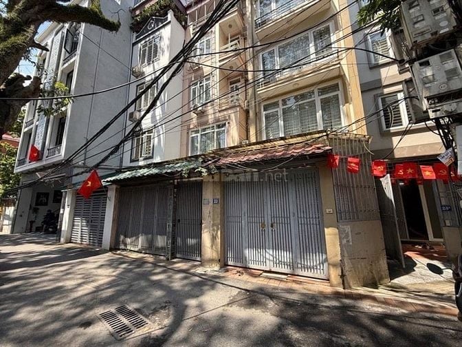 Hoàng Hoa Thám – Ba Đình – Ô TÔ – 102 M – 5 T – MT 5 m – Giá 20.3 Tỷ. 