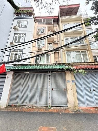 Hoàng Hoa Thám – Ba Đình – Ô TÔ – 102 M – 5 T – MT 5 m – Giá 20.3 Tỷ. 