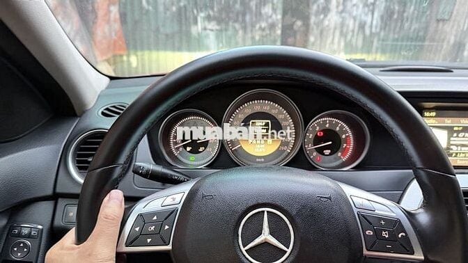 Mercedes-Benz C200 2011 Đỏ
