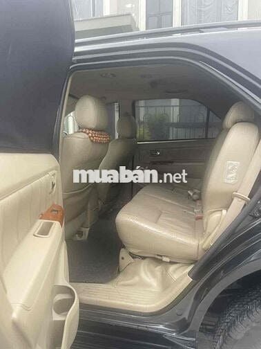 Toyota Fortuner 2010 số Tự Động