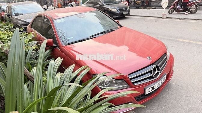 Mercedes-Benz C200 2011 Đỏ