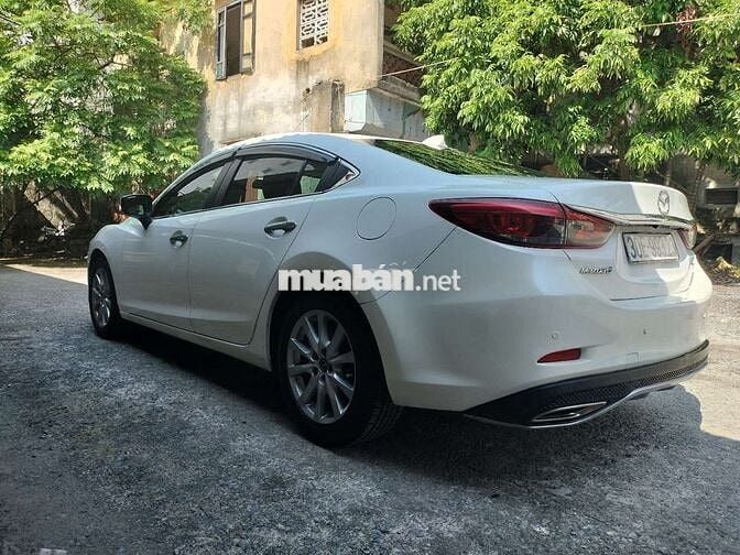 Mazda 6 2017 2.0 Trắng 100.000 km
