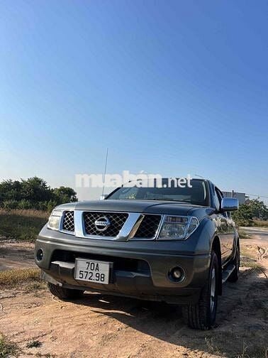 Nissan Navara 2011 2.5 MT 2 cầu